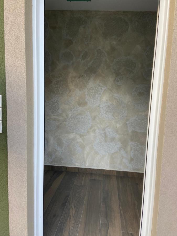 Elegant Rooms 阿尔戈斯托利翁 外观 照片