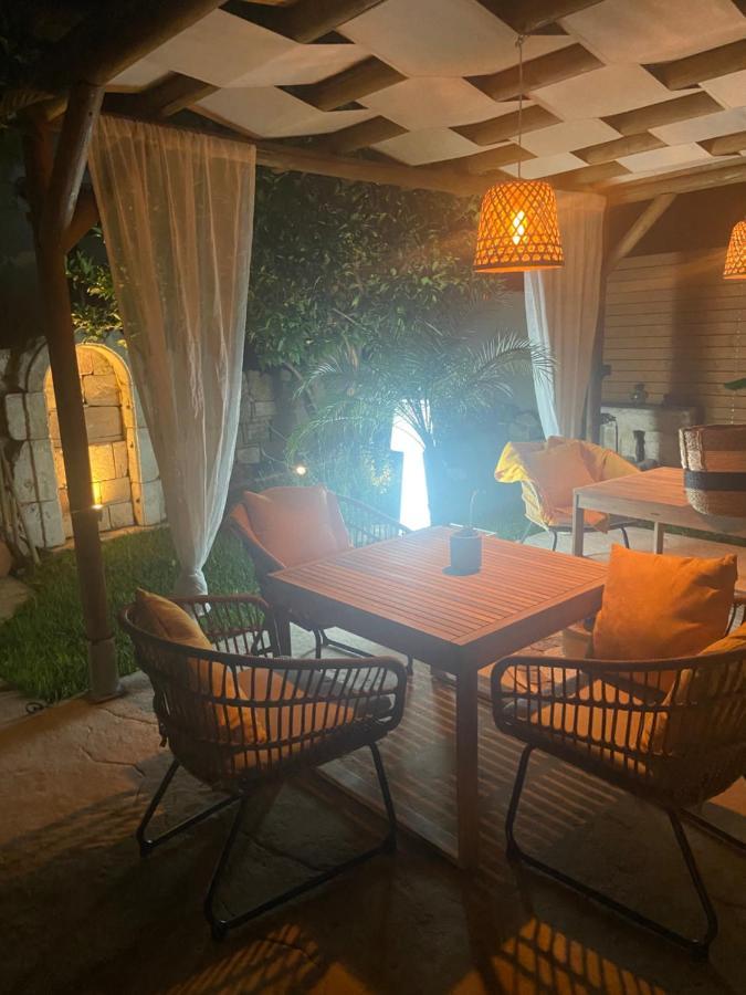 Elegant Rooms 阿尔戈斯托利翁 外观 照片